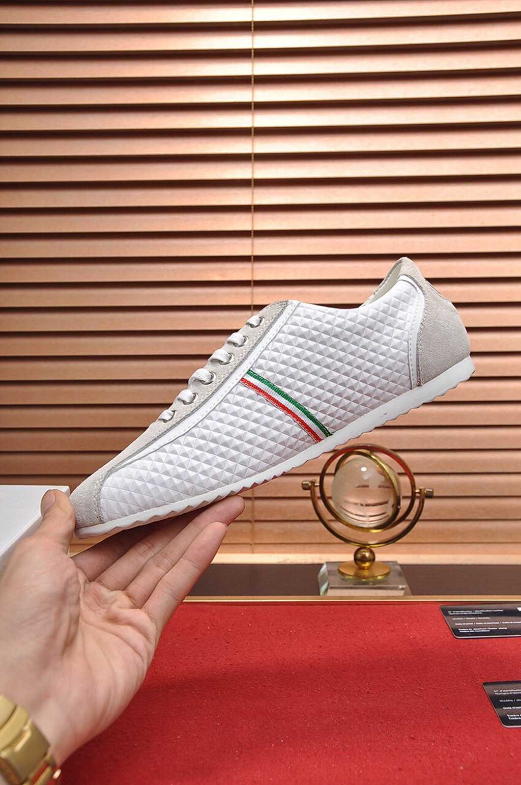 D*G sneaker